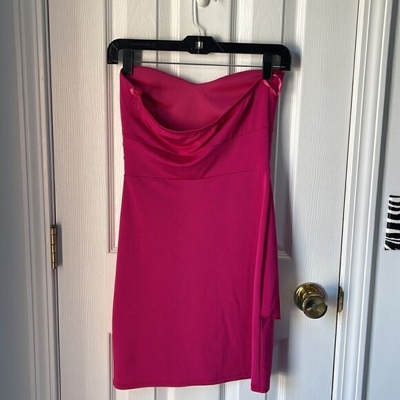 Strapless mini dress - Picture 3 of 3